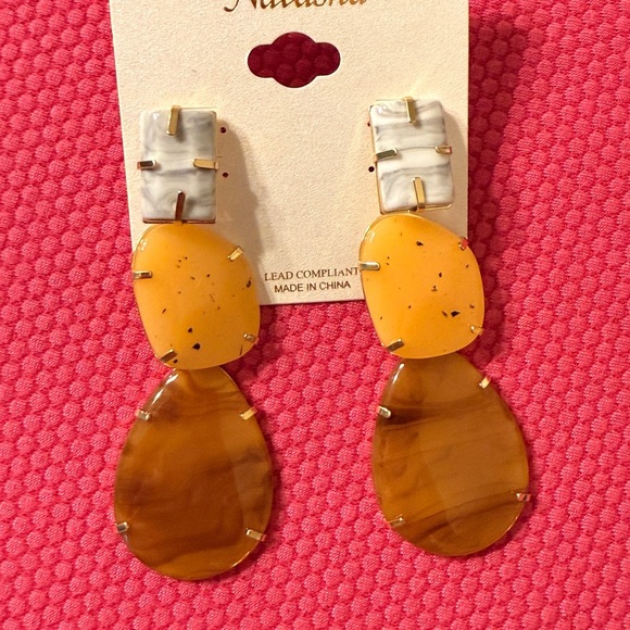 Elegant Gold and Brown Dangle Earrings - Picture 13 of 13